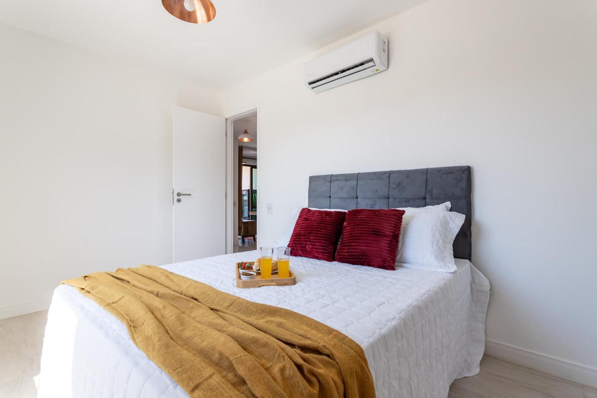Dos Anjos Club Condo: 2br, Pool, 24/7 Security *