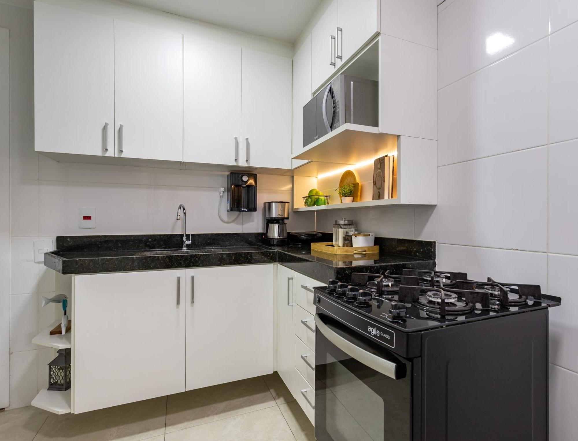 Dos Anjos Club Condo: 2br, Pool, 24/7 Security Apartment