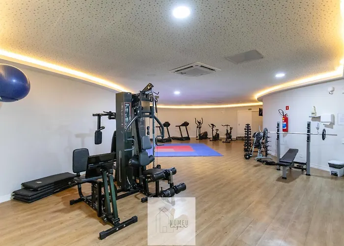Condominio Club A 50M Praia Dos Anjos - Unidades Com 2 Quartos, Piscina, Estacionamento E Portaria 24H - Area De Lazer 3000M, Wi-Fi 600Mb, Churrasqueira E Cozinha Completa