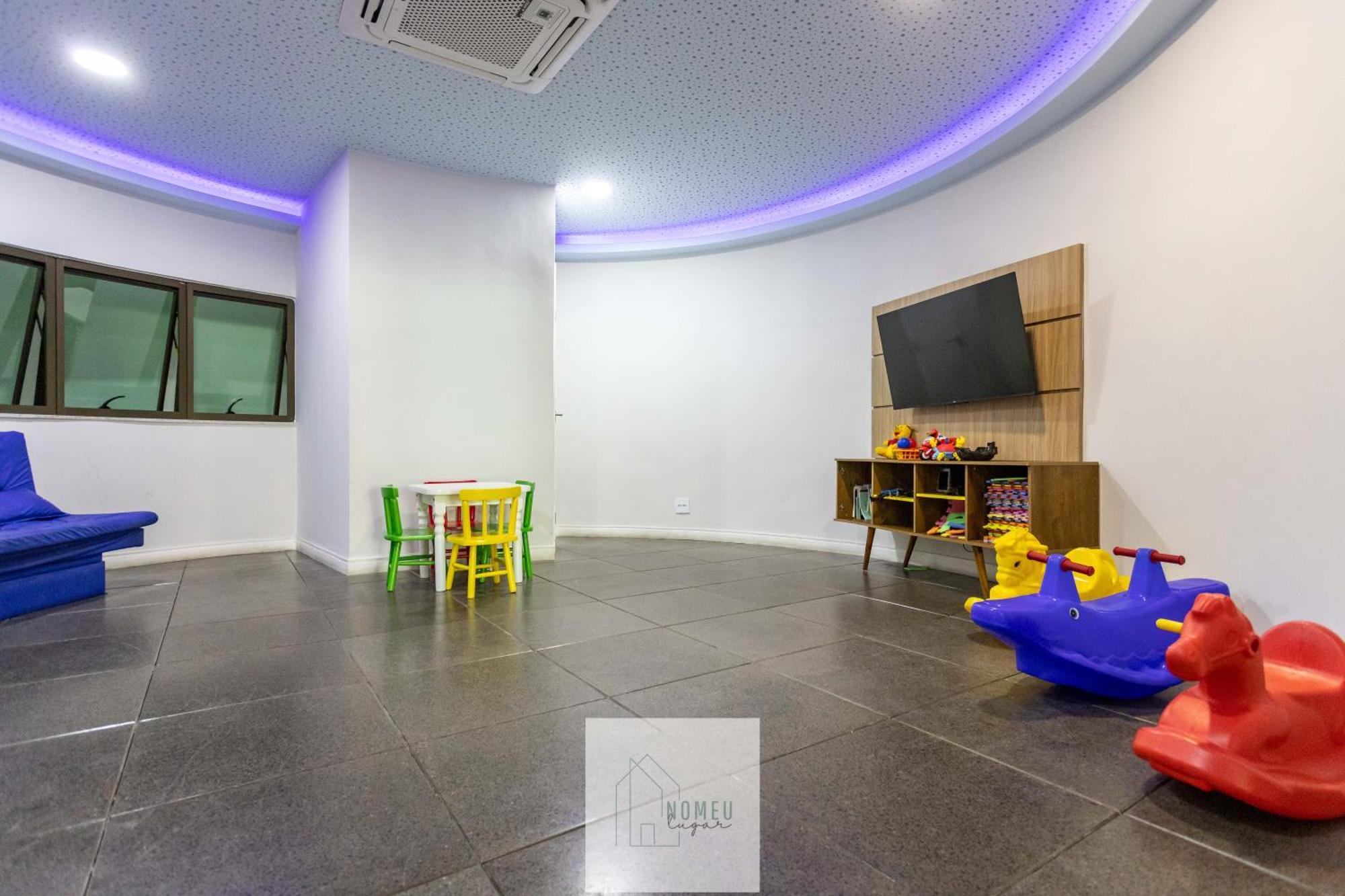 Dos Anjos Club Condo: 2br, Pool, 24/7 Security Arraial do Cabo